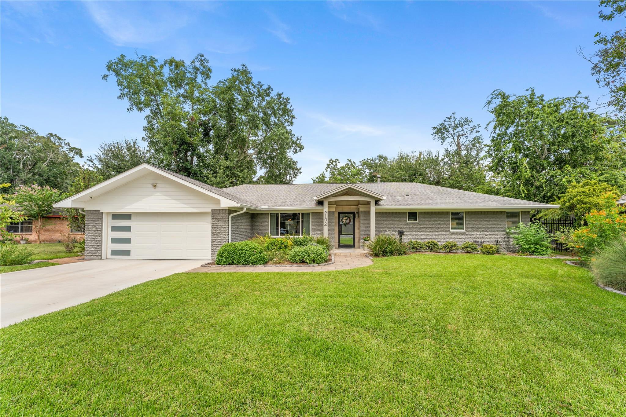 9106 Western Drive