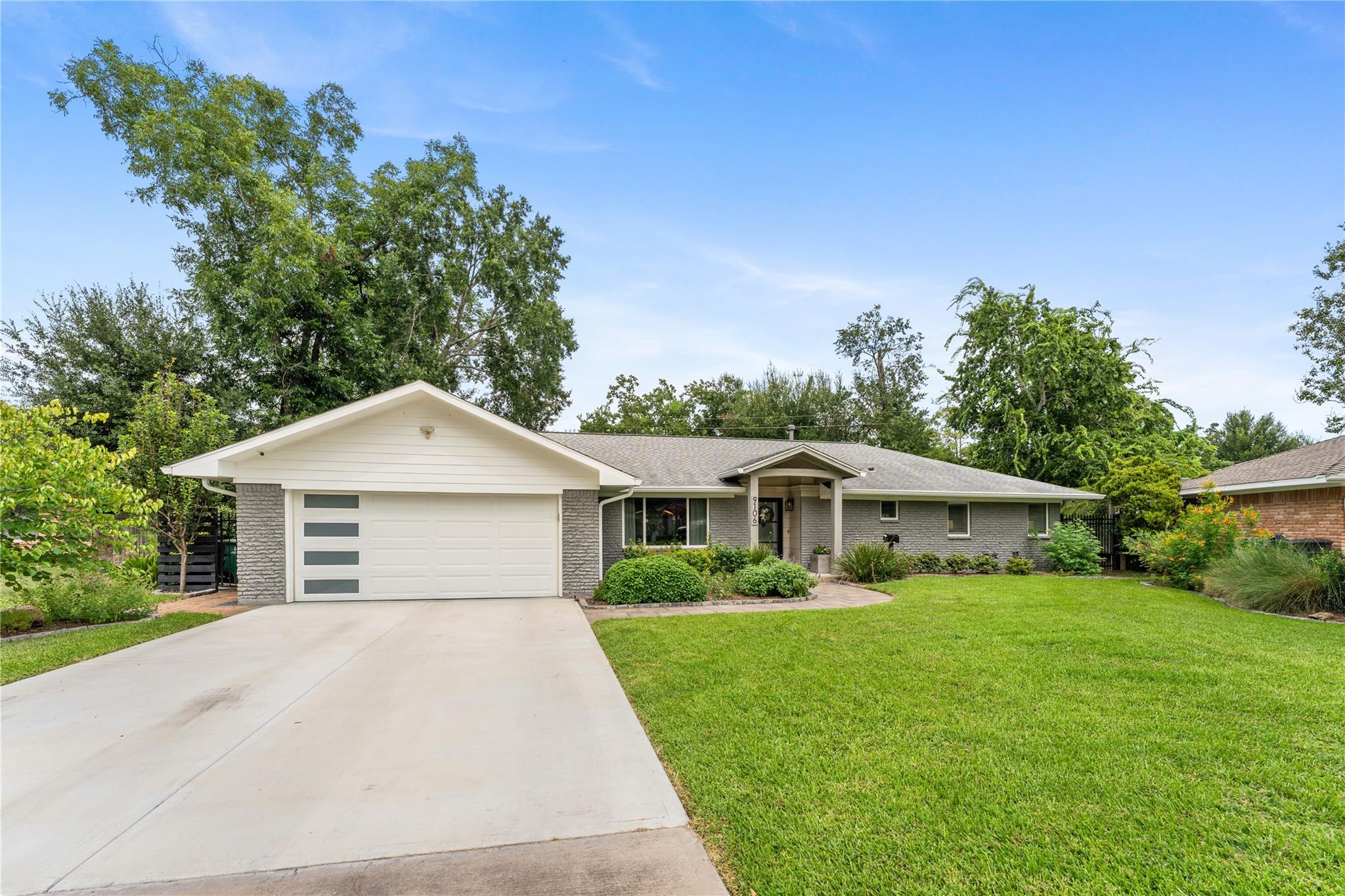9106 Western Drive