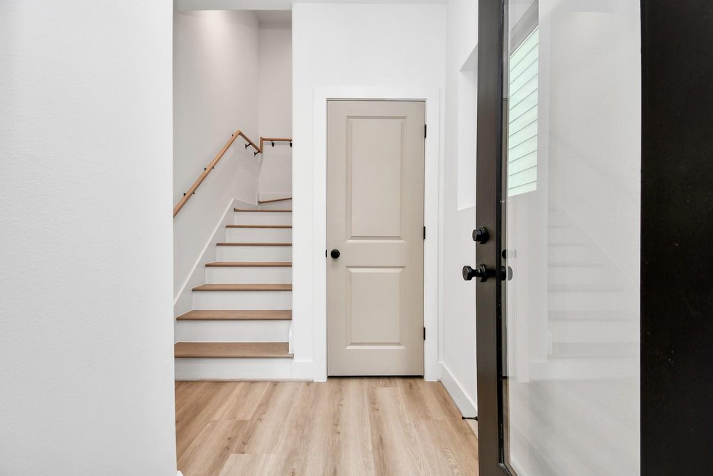 Photo of 2335 Eagle St St, Houston, TX 77004 (MLS # 38944247)