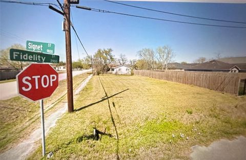 9803 Signet Houston TX 77029