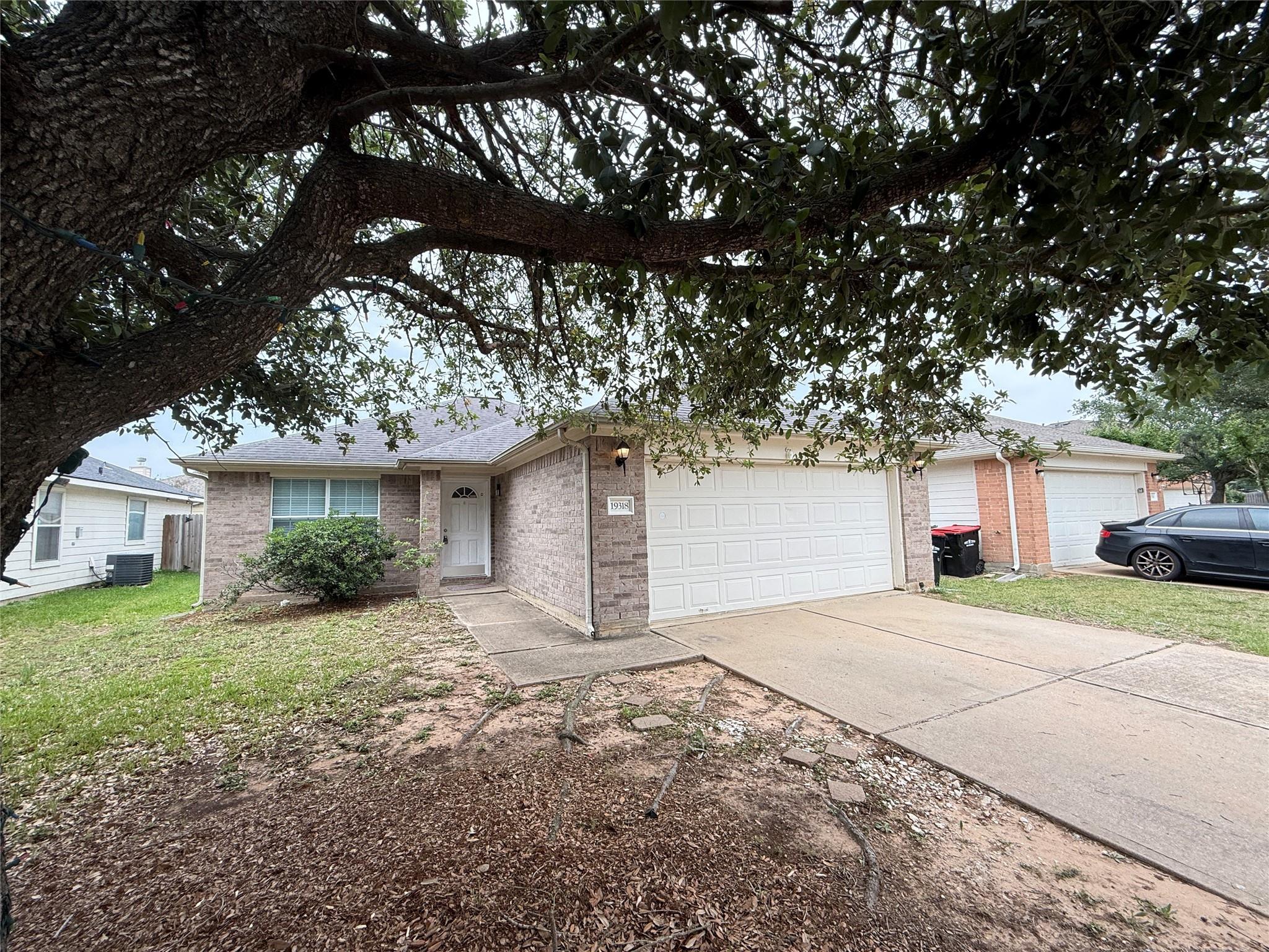 19318 Grand Colony Court
