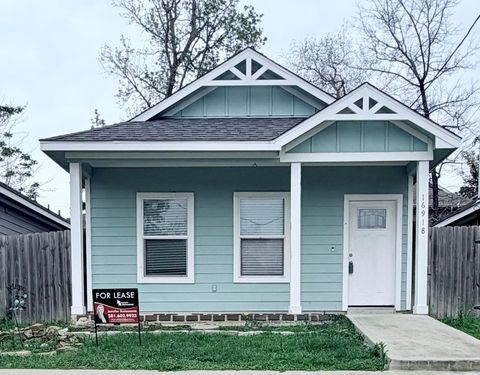 Photo of 16918 W Hammon, Montgomery, TX 77316 (MLS # 2261096)