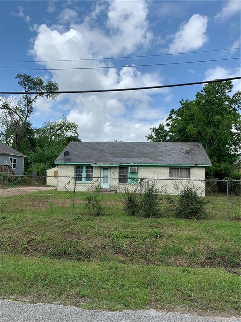 Photo of 4307 Wayne Street, Houston, TX 77026 (MLS # 18966751)