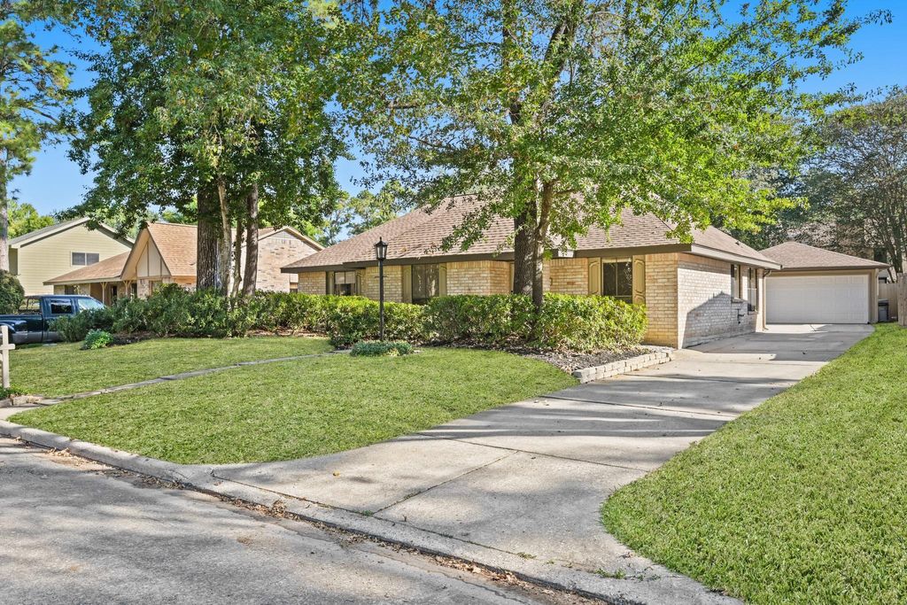 Photo of 3106 Falling Brook Drive, Kingwood, TX 77345 (MLS # 75847494)