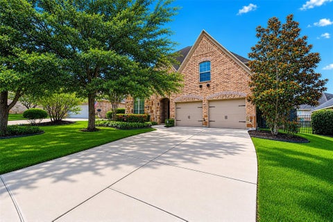 Photo of 63 Vershire Circle, The Woodlands, TX 77354 (MLS # 31363526)