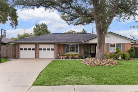 Photo of 6542 Cindy Lane, Houston, TX 77008 (MLS # 63271497)