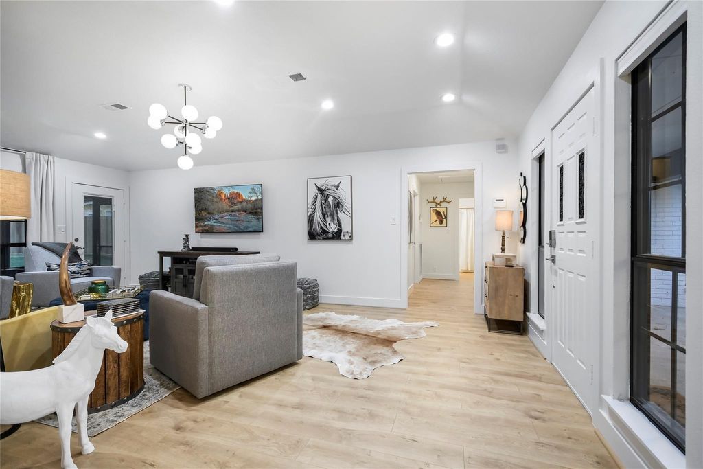 Photo of 6569 Cut Off Road Road, Fayetteville, TX 78940 (MLS # 44552759)