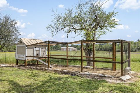 Tiny photo for 840 E Glenn Street, Bellville, TX 77418 (MLS # 12601881)