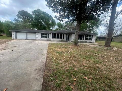 Homes For Sale - 239 Robertson Street<br/> Jackson County, Lolita, TX 77971