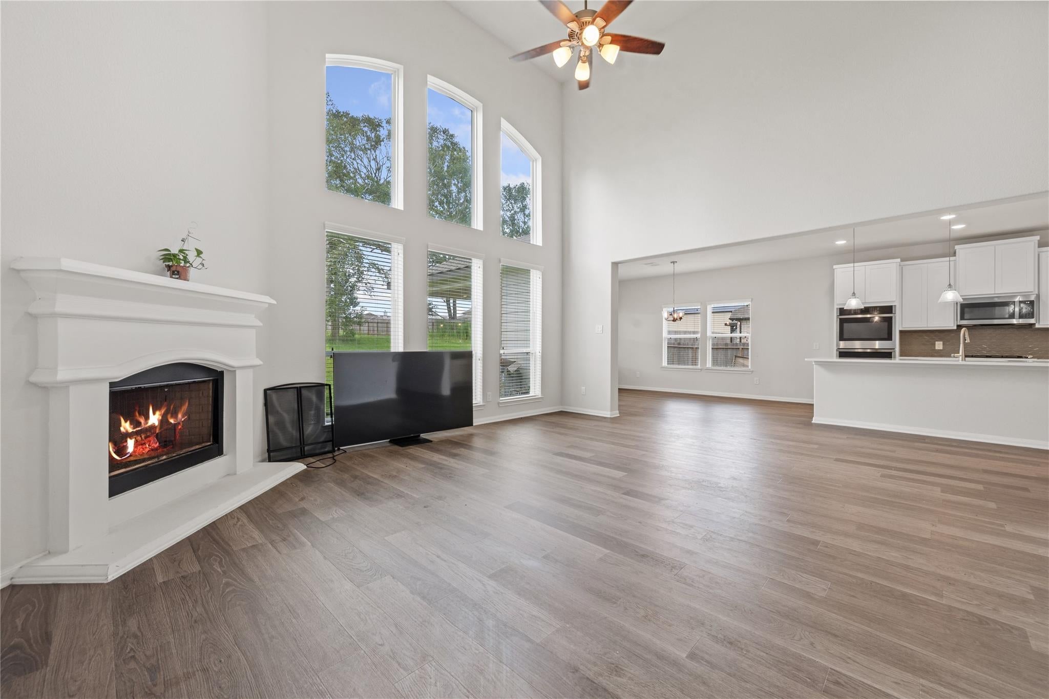 9559 Moss Rose Lane