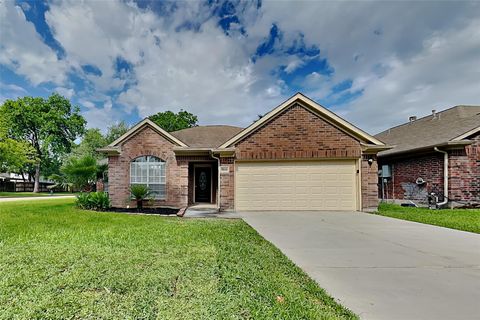 Photo of 16830 Needle Ridge Court, Sugar Land, TX 77498 (MLS # 48394776)
