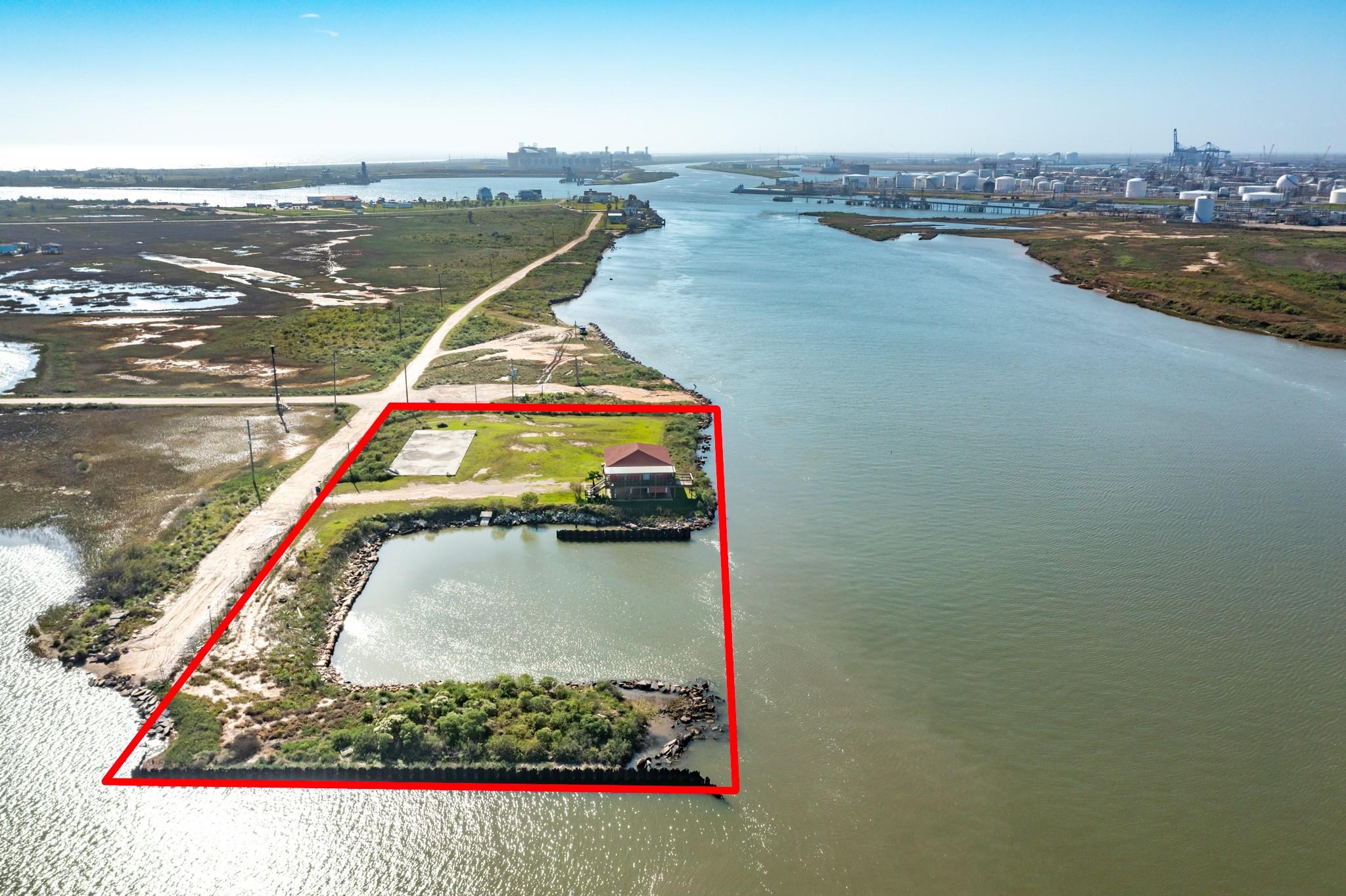 606 Canal Drive