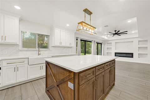 Tiny photo for 6737 Wildwood Way, Houston, TX 77023 (MLS # 59758645)
