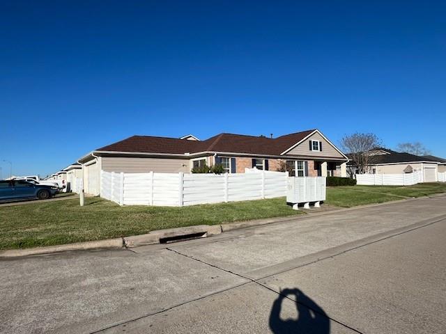 6302 Hall Pond Court