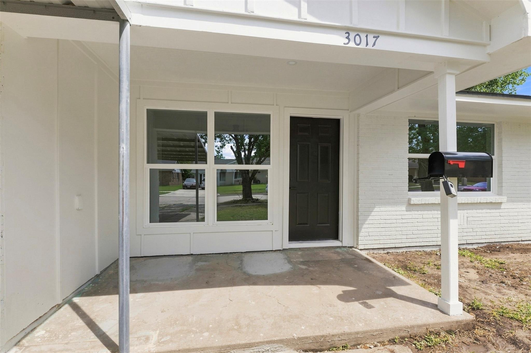 3017 Cedarcrest Drive