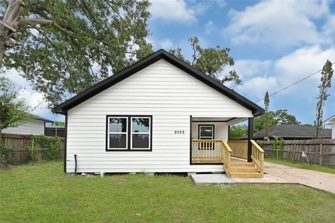 Photo of 9705 Peachtree Street, Houston, TX 77016 (MLS # 36065474)