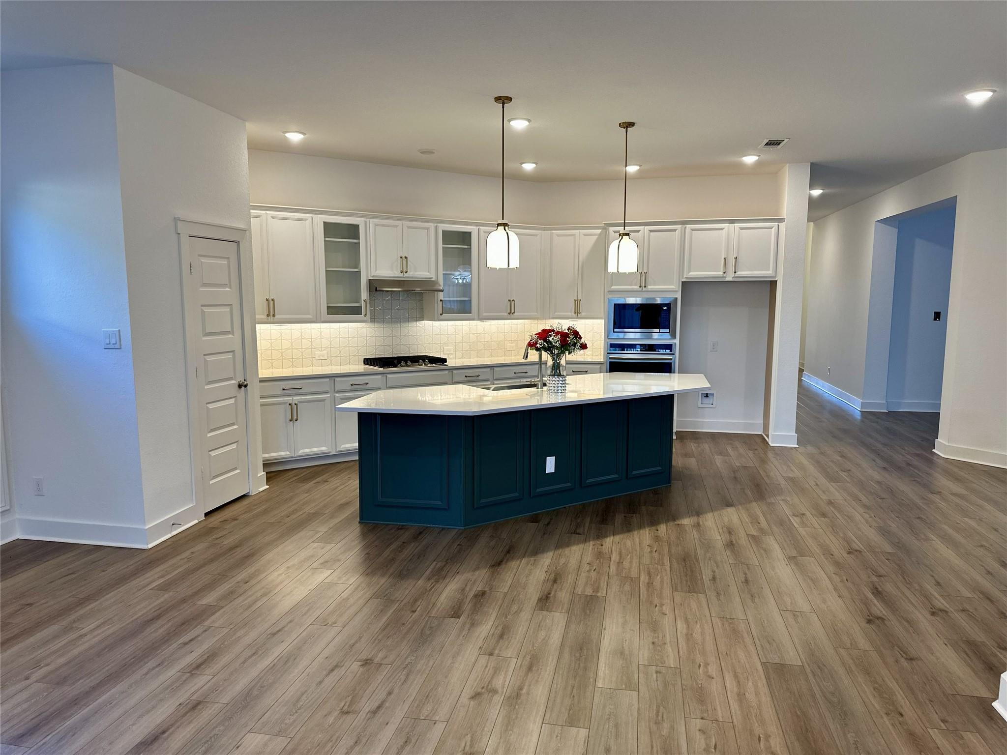 15107 Prosperous Place