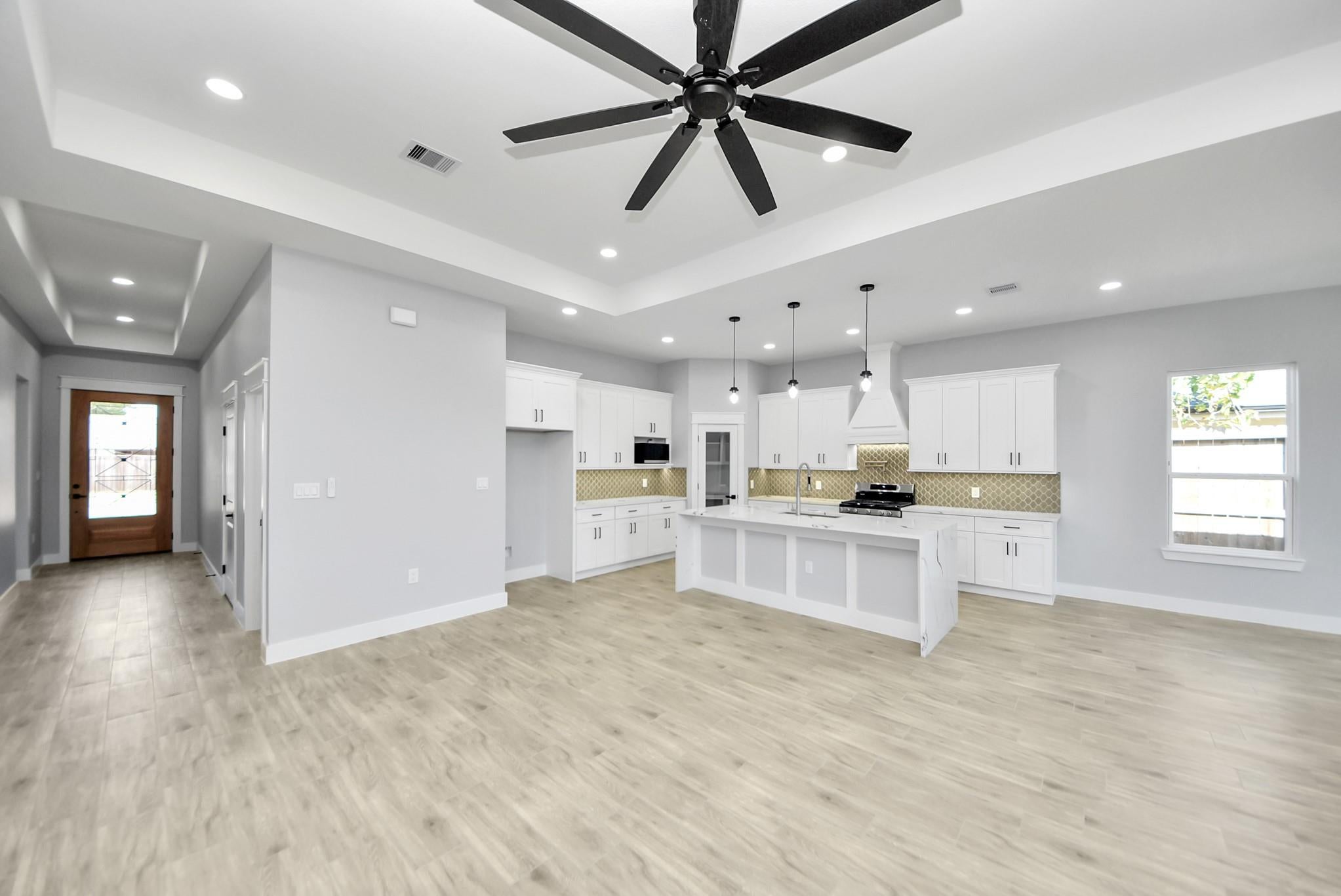 4606 Iroquois Drive