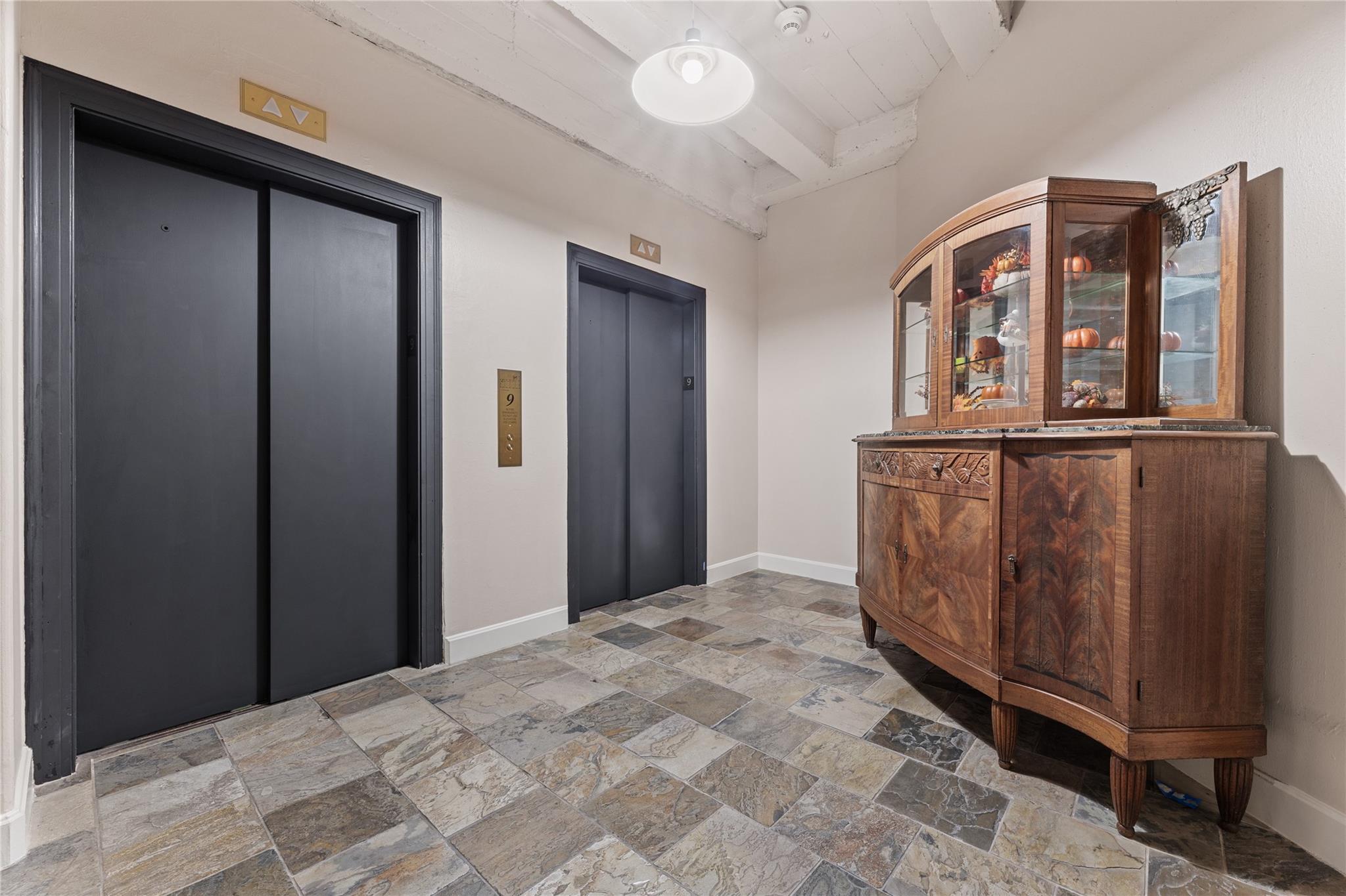 1120 Texas Street 9B