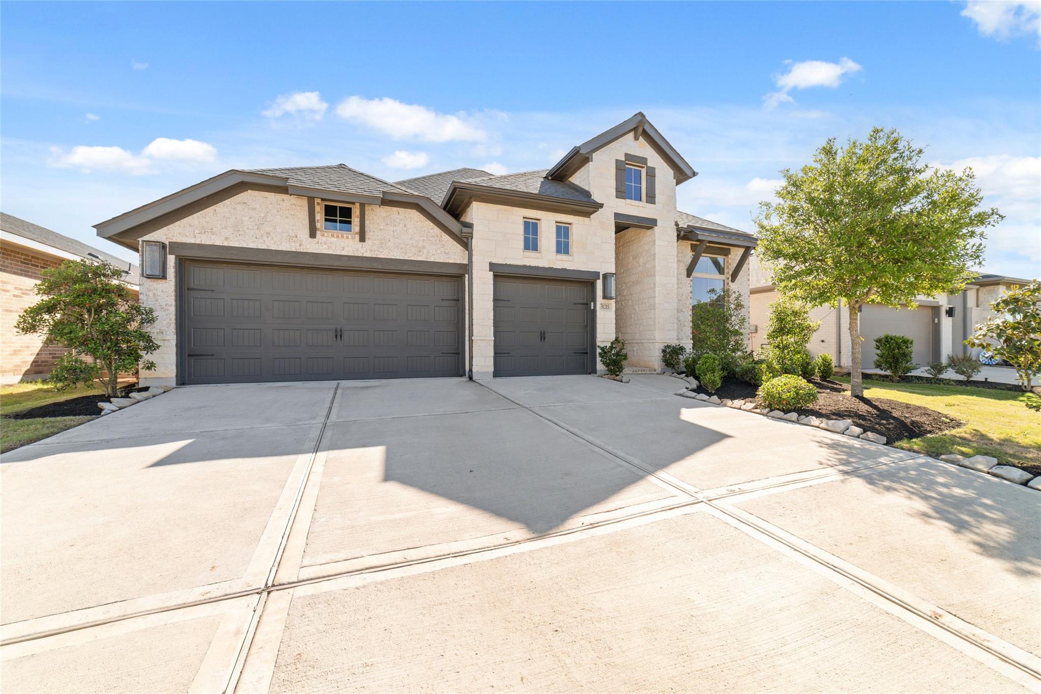 31215 Crescent Hill Drive