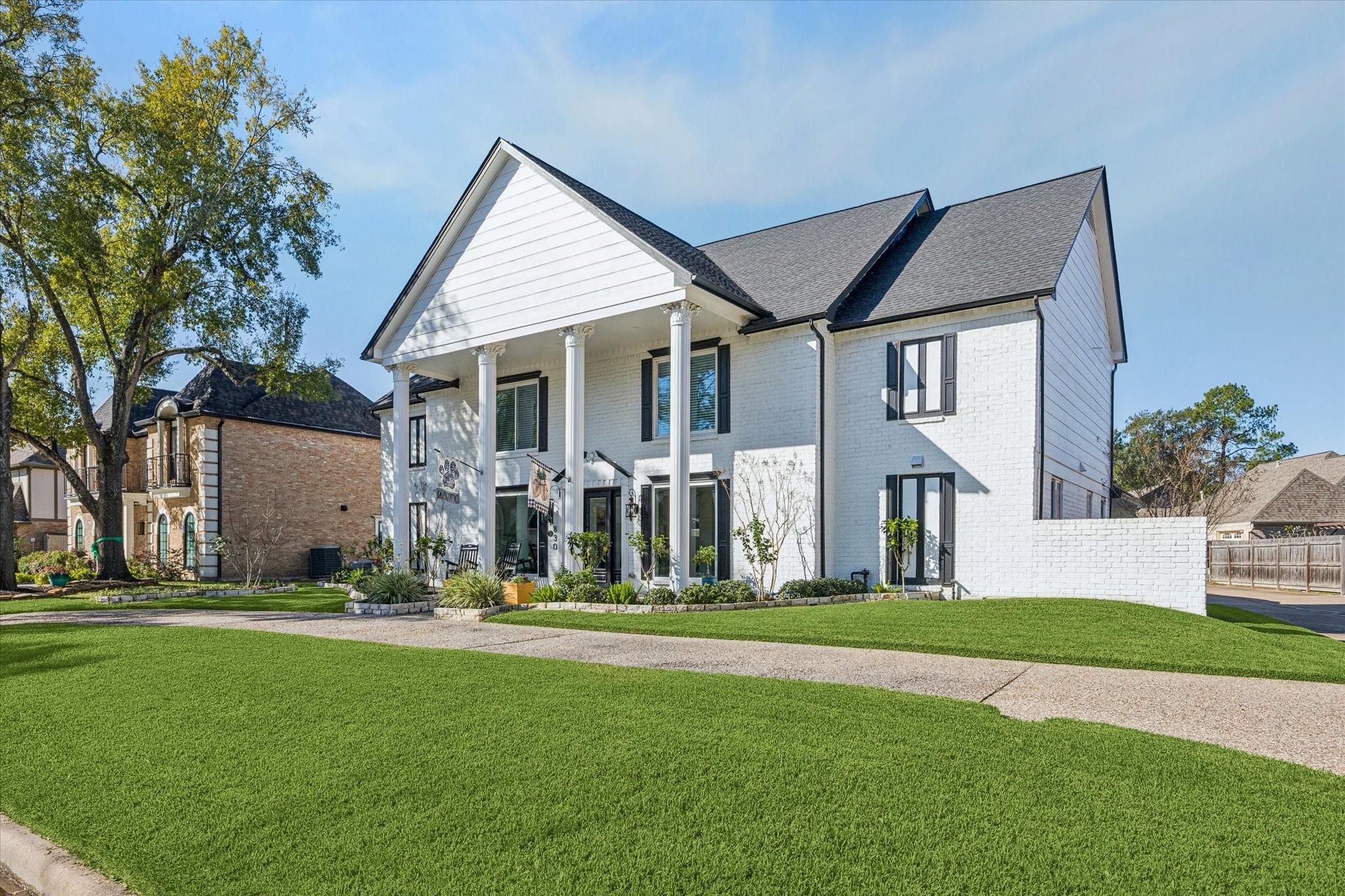 830 Silvergate Drive