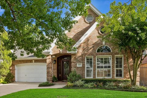 Photo of 2907 Robinhood Street, West University, TX 77005 (MLS # 64351366)