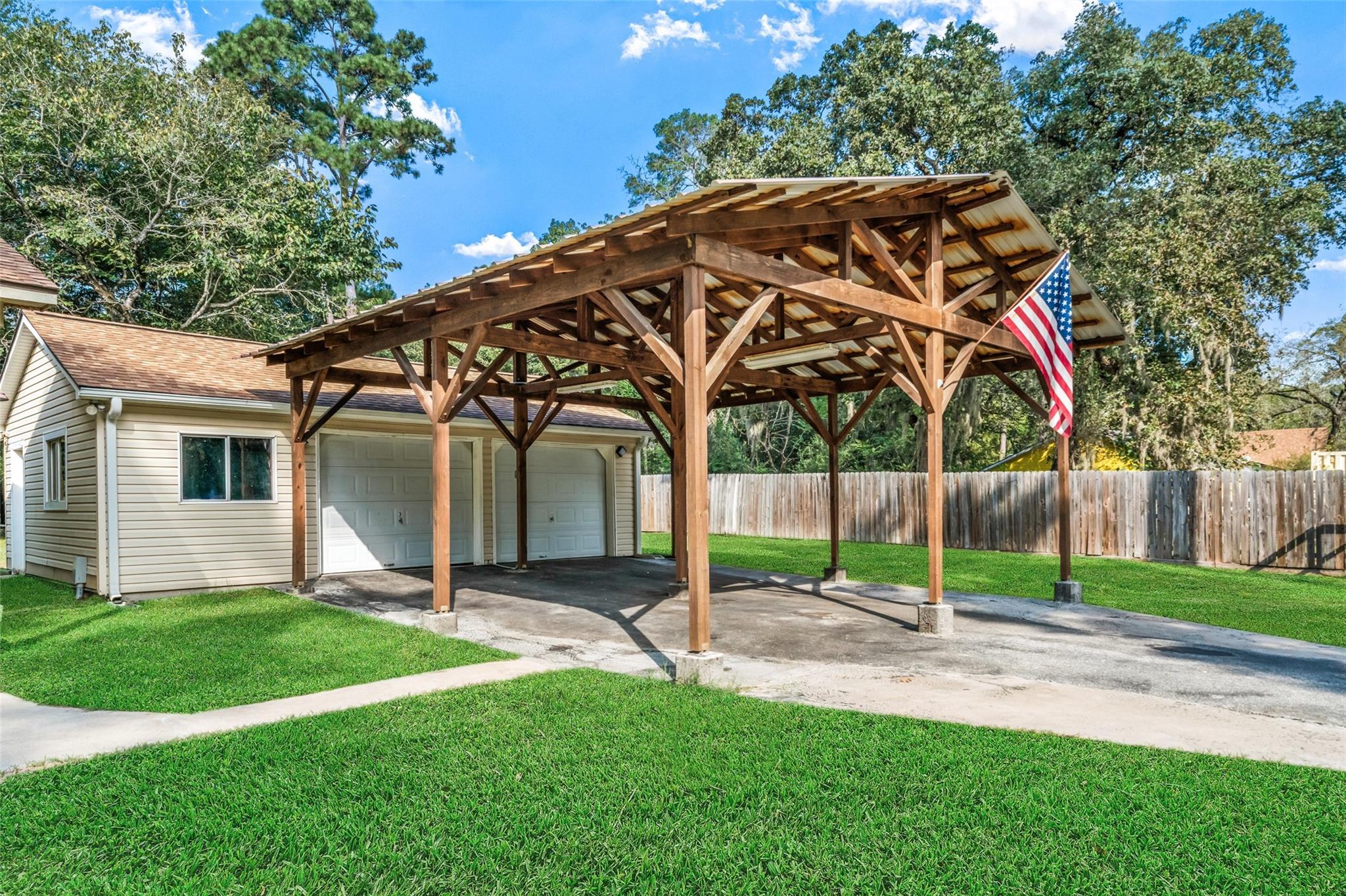 32606 Dogwood Trail