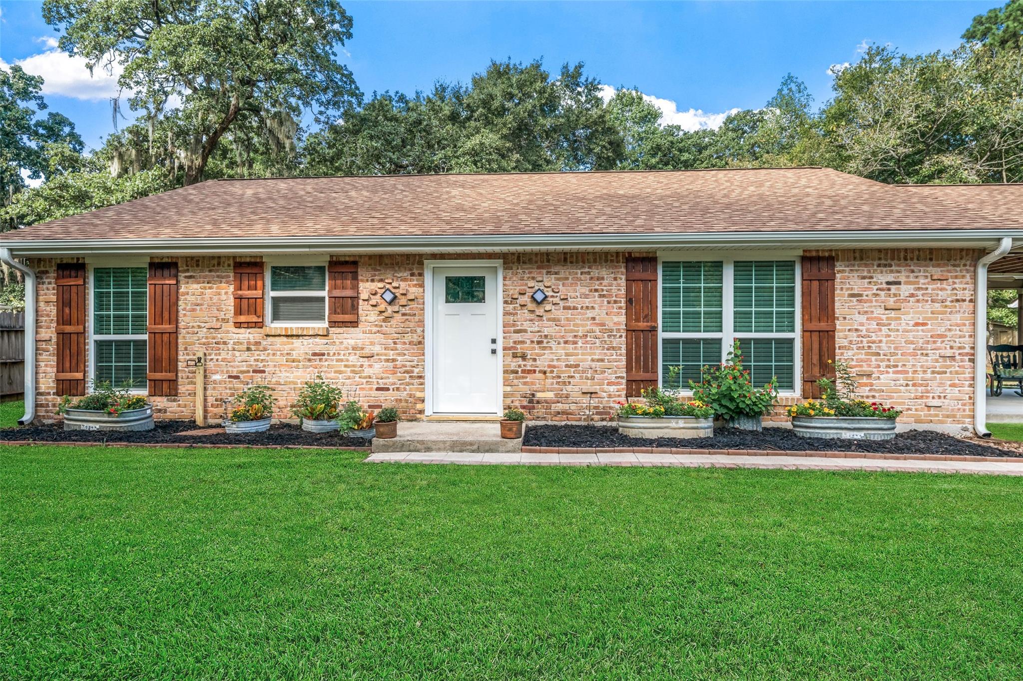 32606 Dogwood Trail