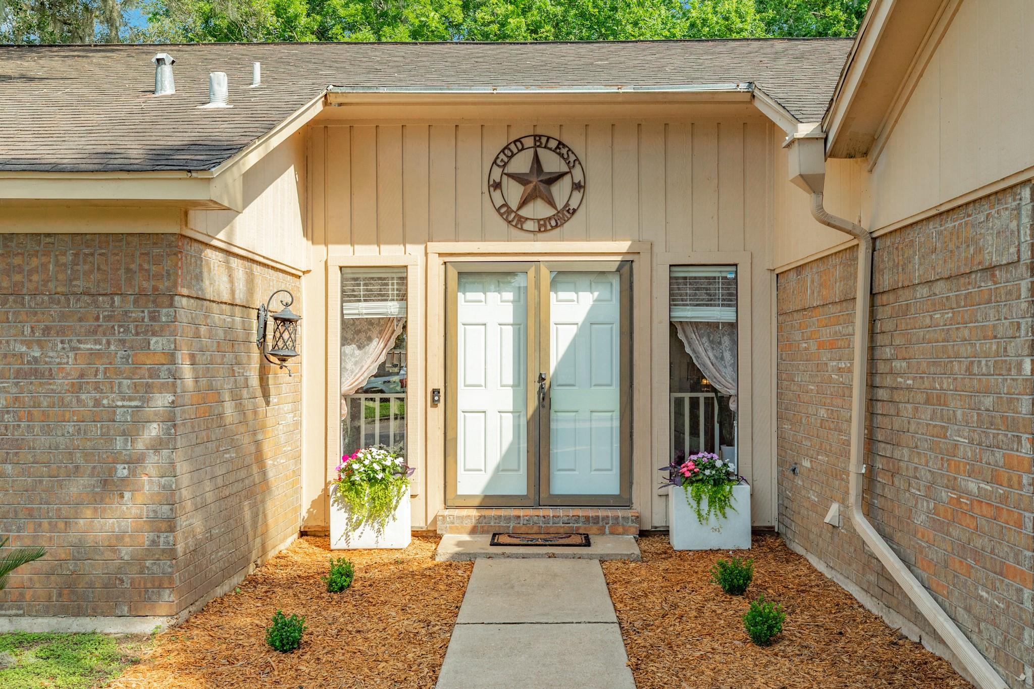 258 Edgewater Drive