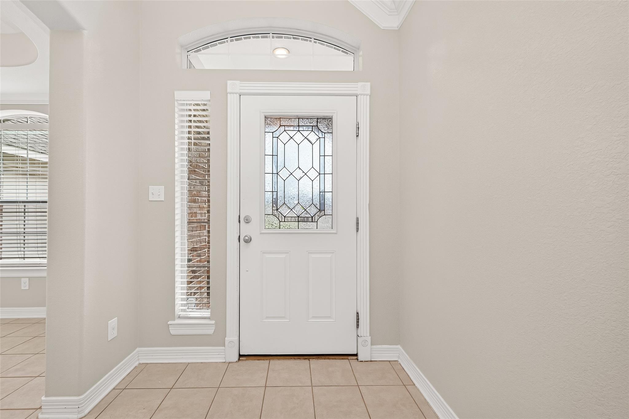 127 Monterrey Road W