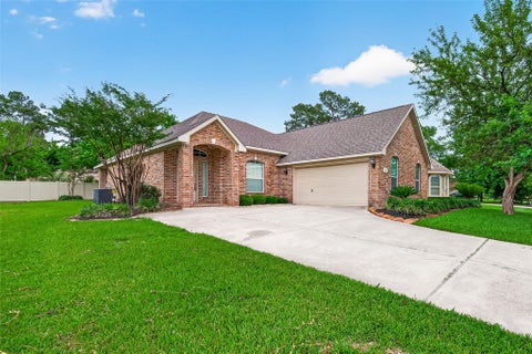 Photo of 127 Monterrey Road W, Montgomery, TX 77356 (MLS # 31637516)