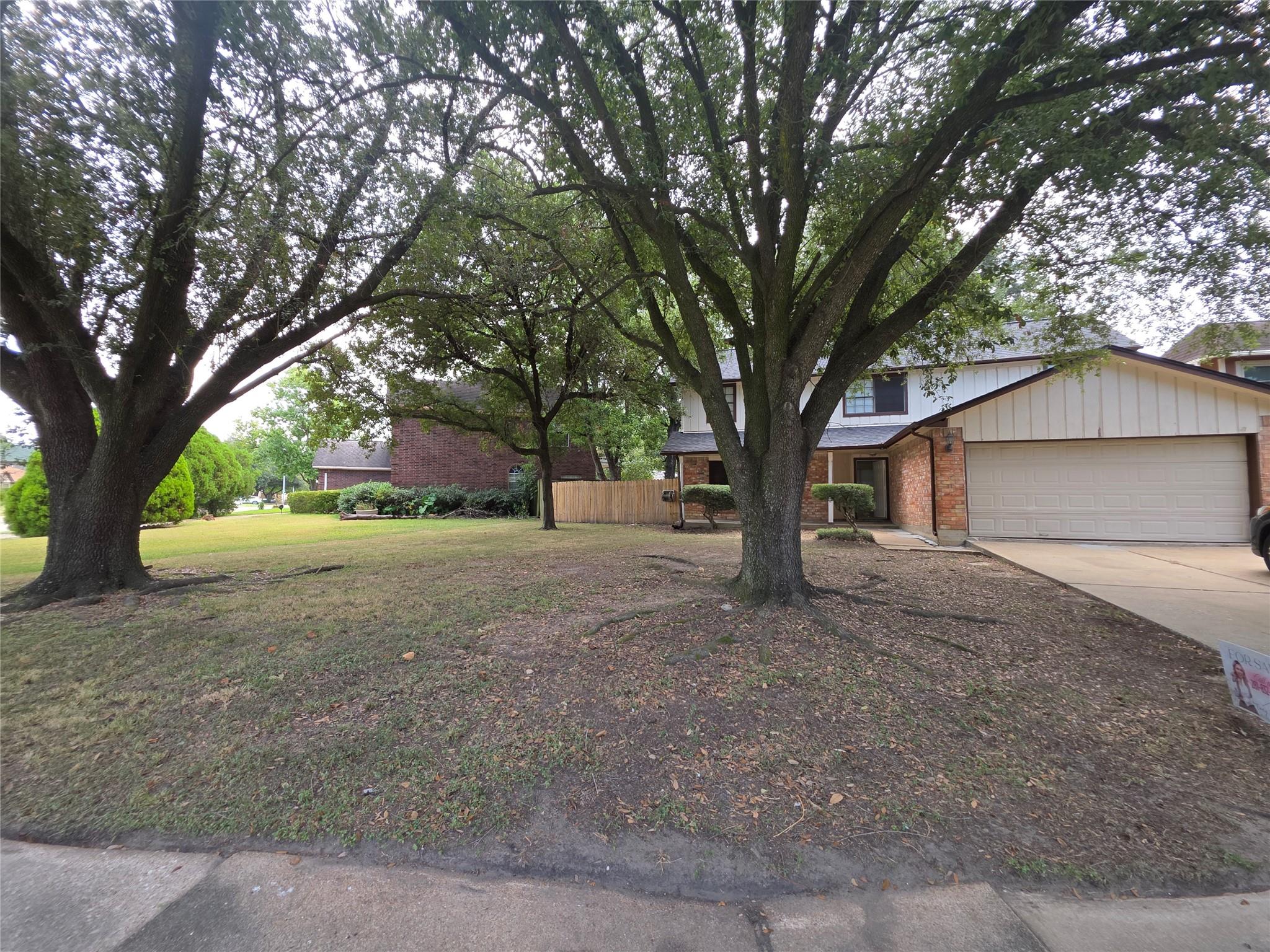 962 Sterling Green Drive S
