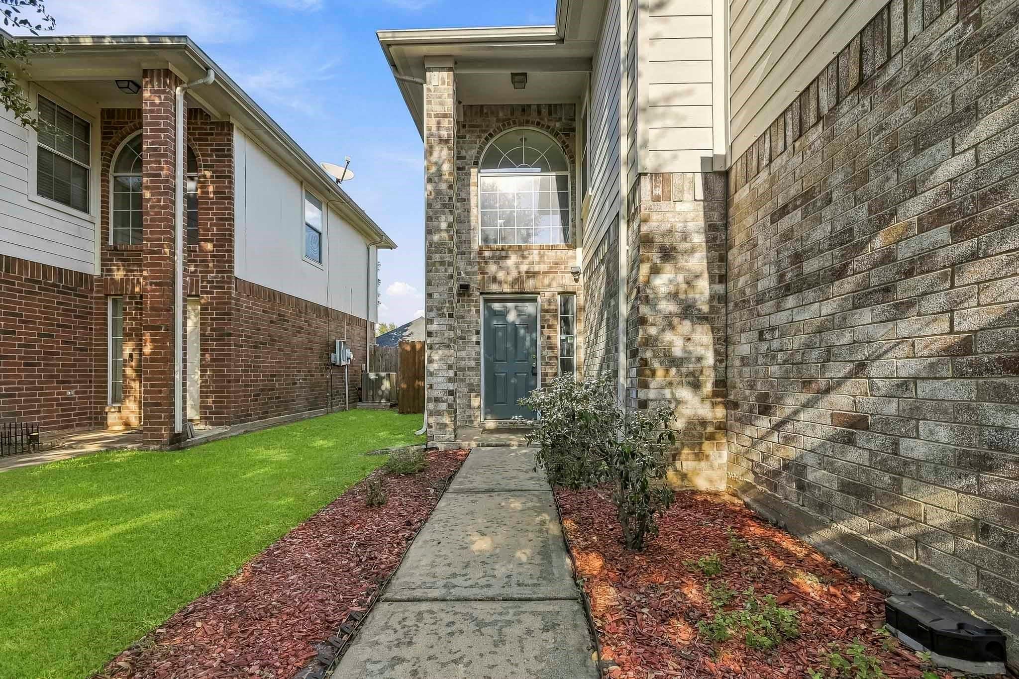6726 Windy River Lane