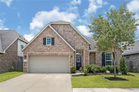 Photo of 221 Gigi Place, Alvin, TX 77511 (MLS # 26150791)