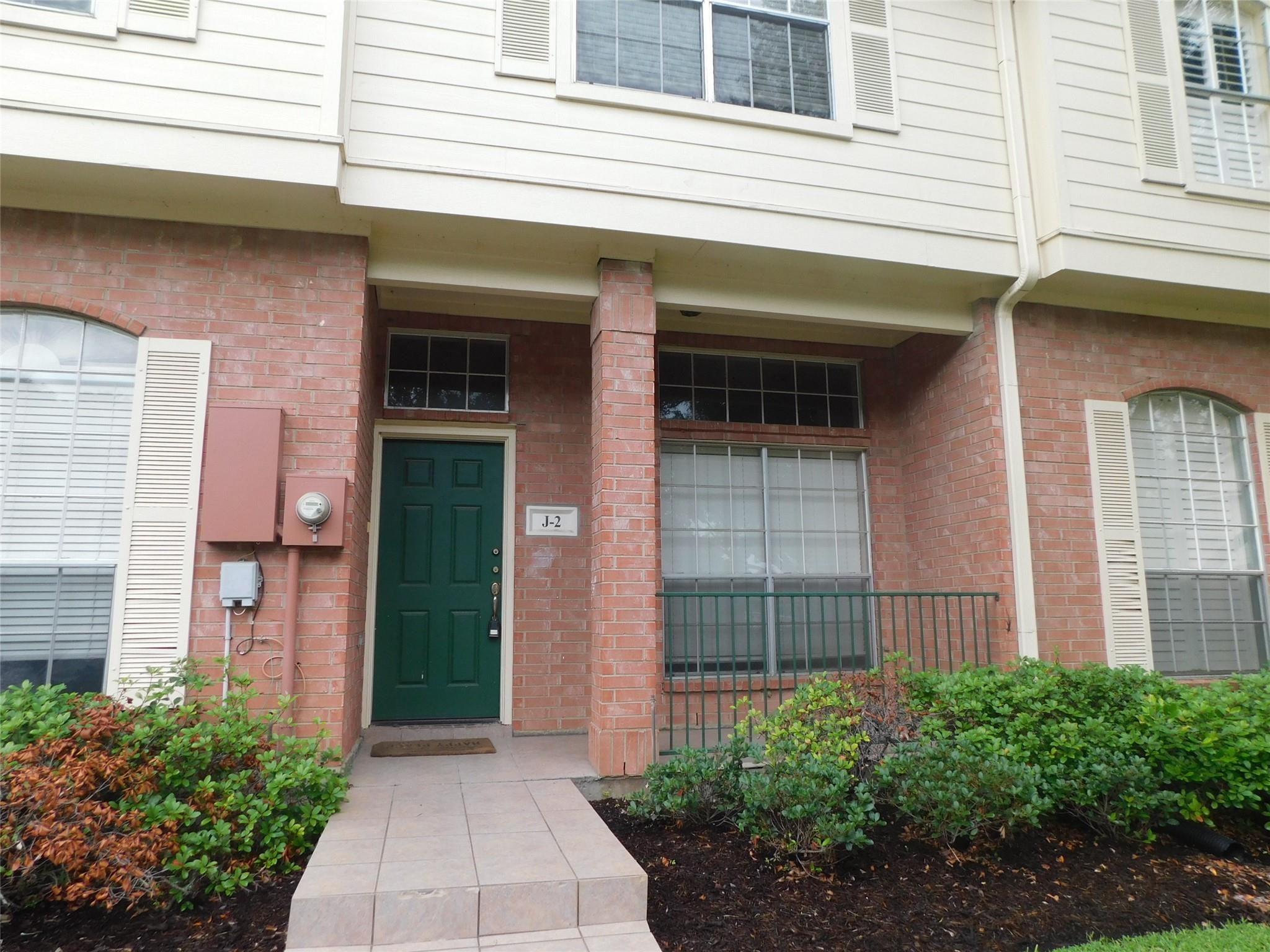 2710 Grants Lake Boulevard J2