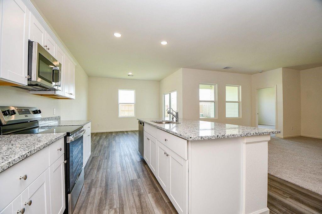 5906 Bright Keel Drive