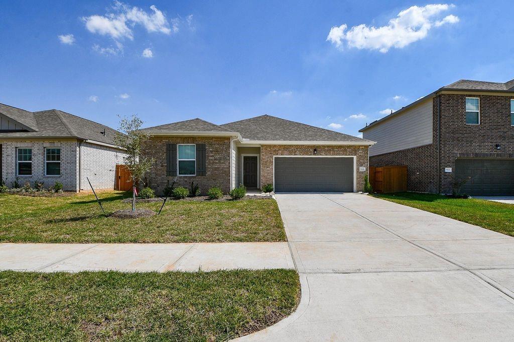 5906 Bright Keel Drive