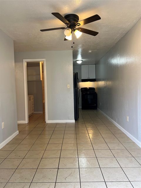 Photo of 7518 Morley Street #D, Houston, TX 77061 (MLS # 68620181)