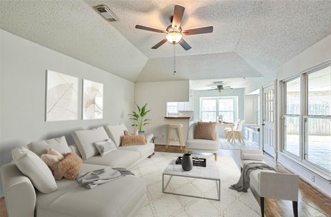 Photo of 2922 Lakefield Way, Sugar Land, TX 77479 (MLS # 30018555)