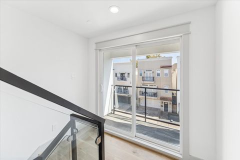 Tiny photo for 1607 Utah Street, Houston, TX 77007 (MLS # 95049281)