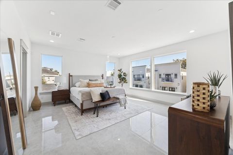 Tiny photo for 1607 Utah Street, Houston, TX 77007 (MLS # 95049281)