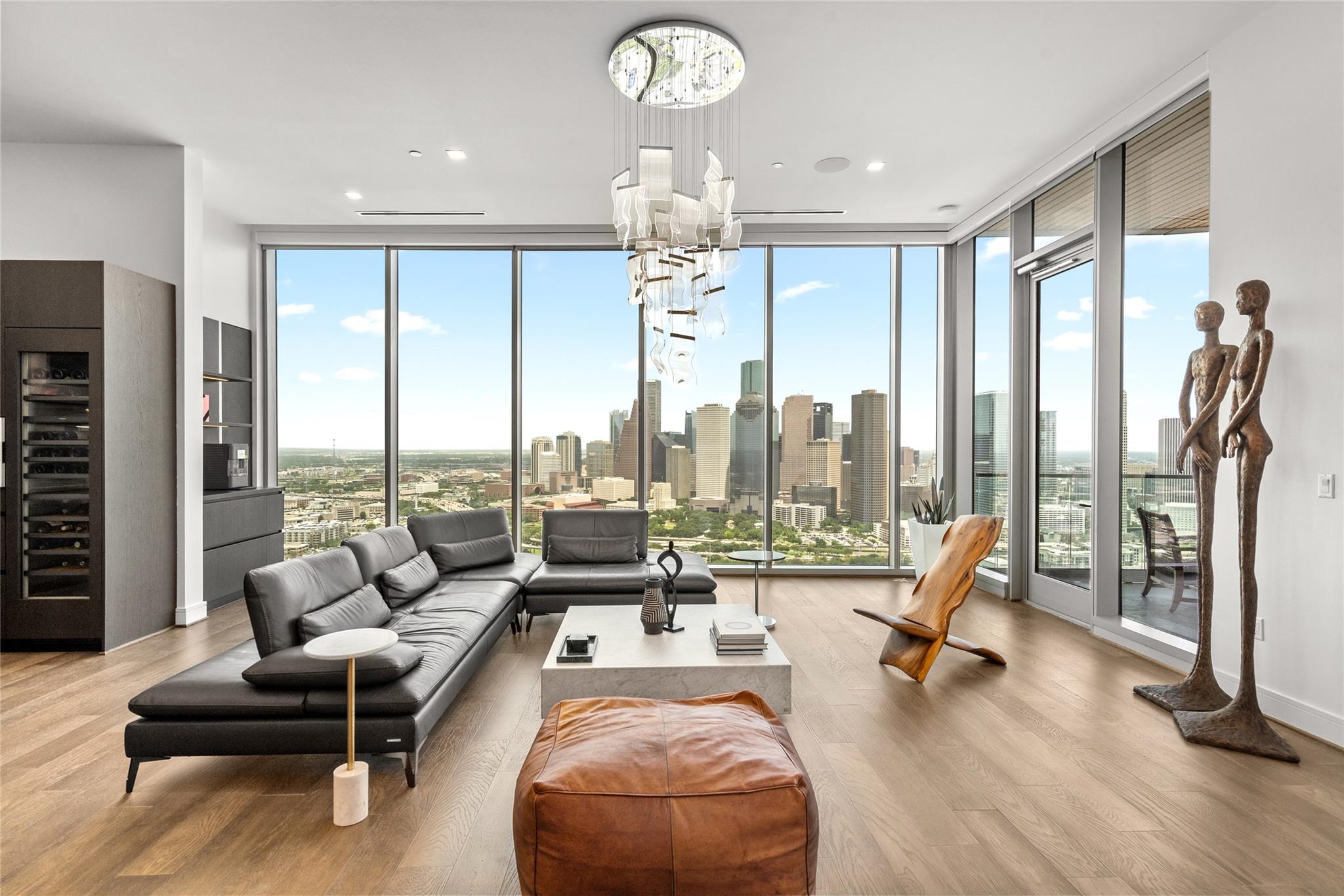 1711 Allen Parkway 3302