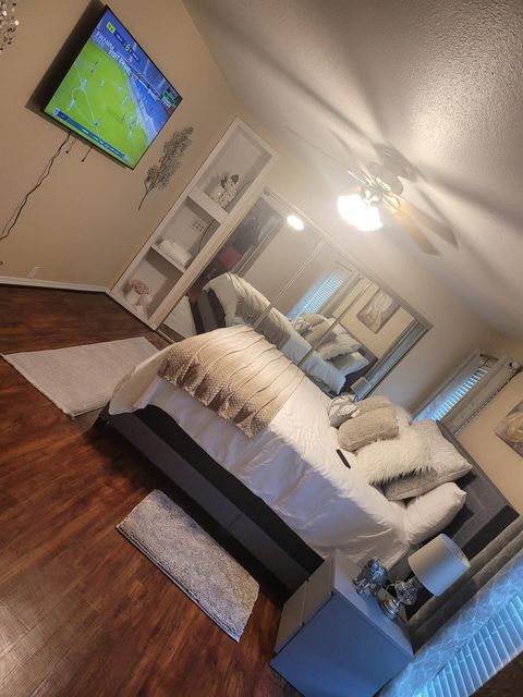 Photo of 3303 W Greenridge Drive #15, Houston, TX 77057 (MLS # 73682569)