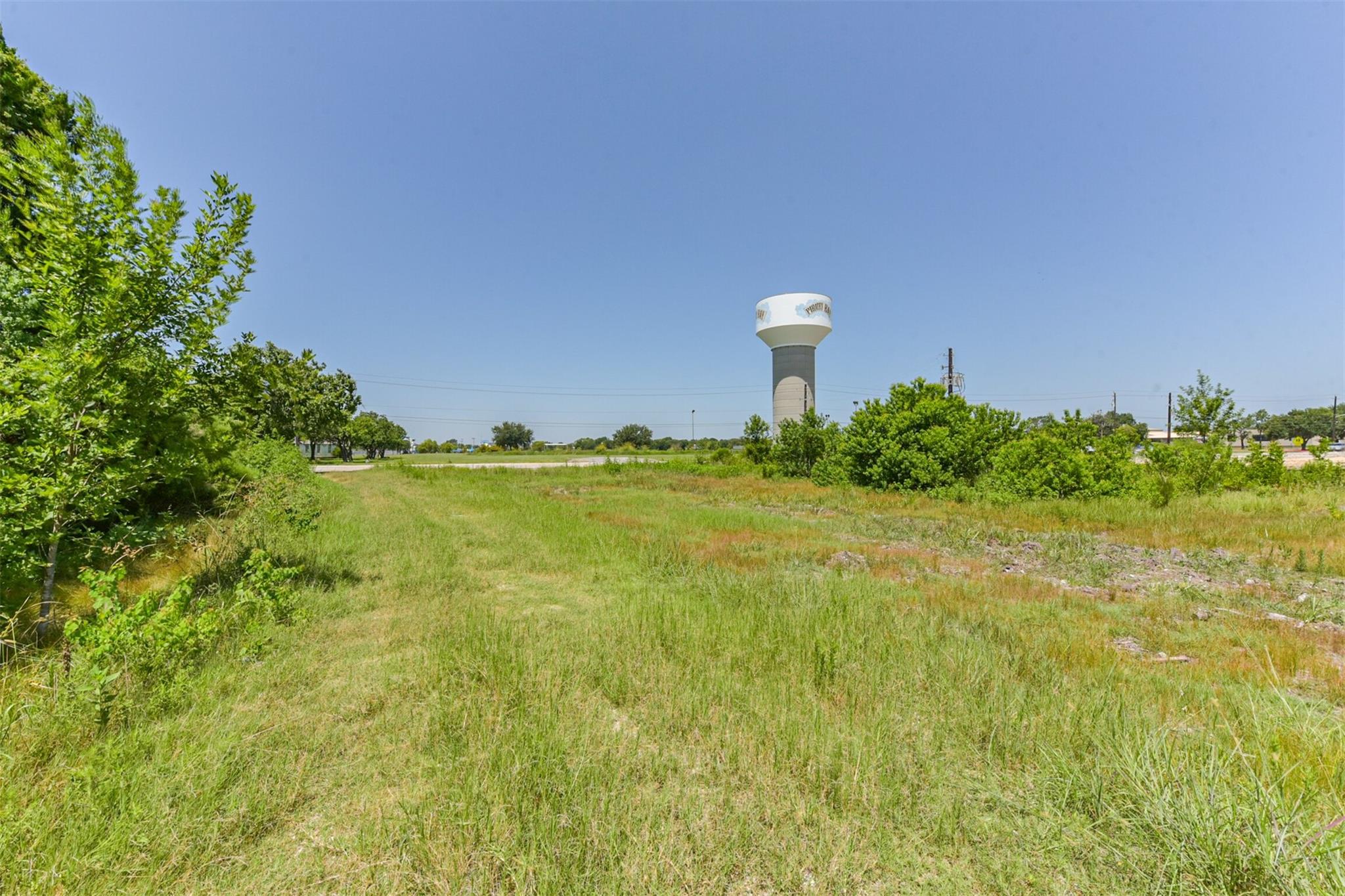 5226 N Main Street