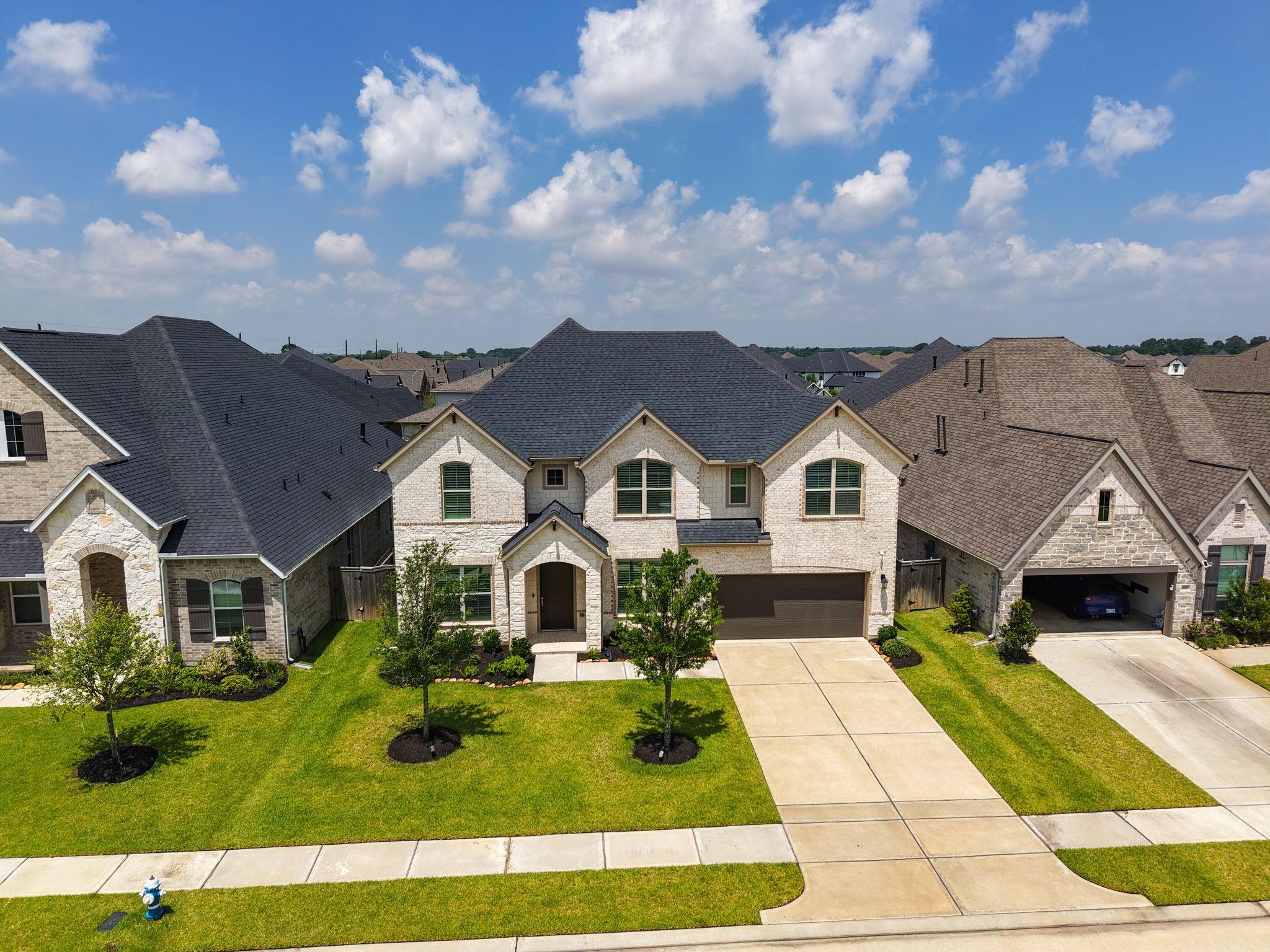20915 Whirlaway Green Circle