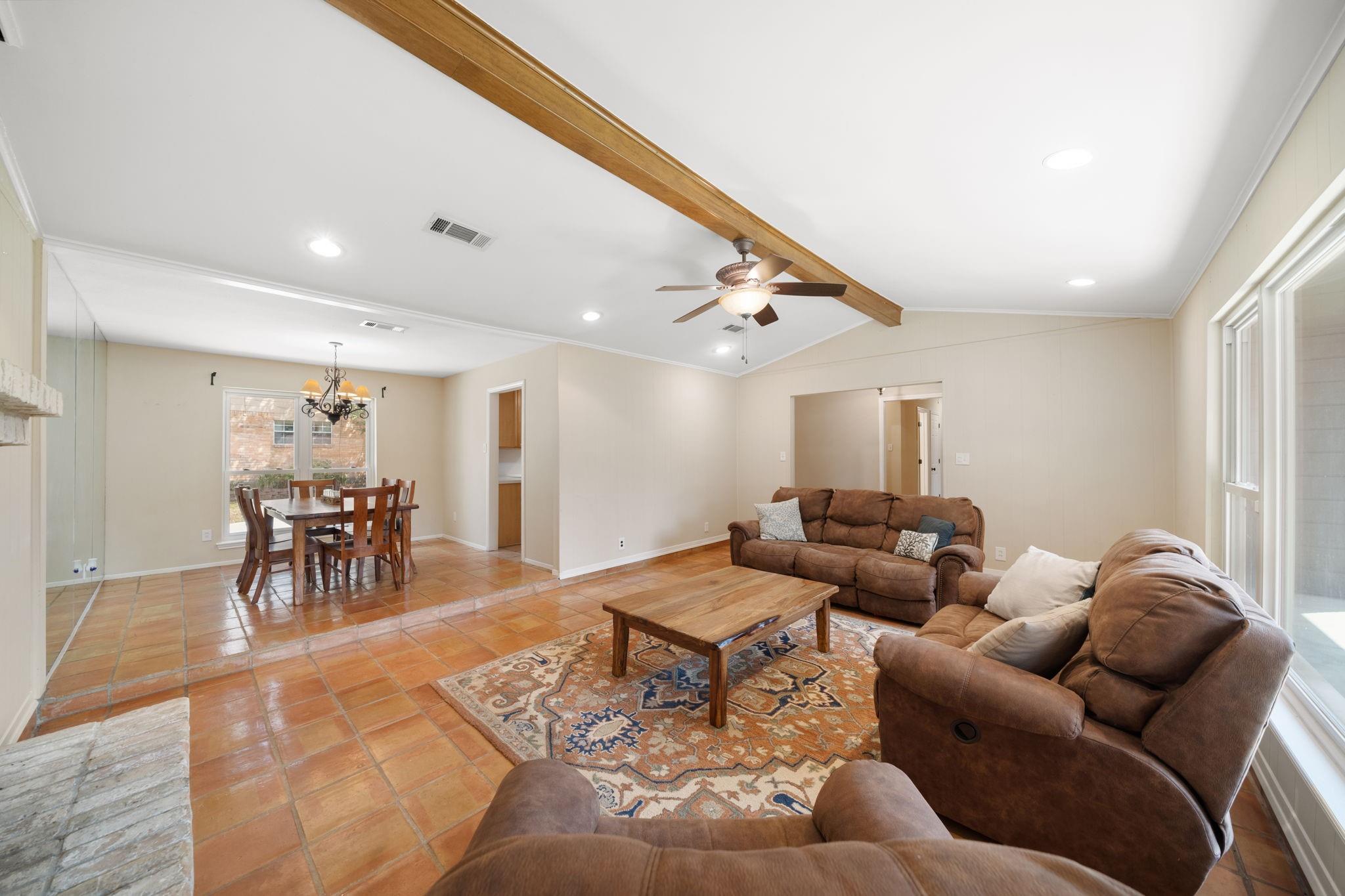 2221 N Belmont Drive