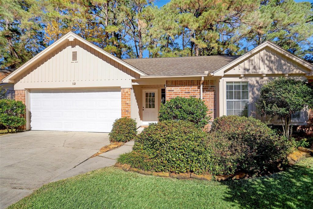 Photo of 12 Fairmeade Bend Drive, The Woodlands, TX 77381 (MLS # 64365612)