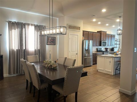 Photo of 427 Stonebrook Lane, Conroe, TX 77304 (MLS # 14454880)