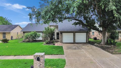 Photo of 7015 Winding Trace Drive, Houston, TX 77086 (MLS # 48872443)