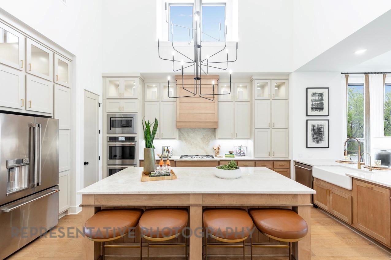 735 Hummingbird Haven Drive